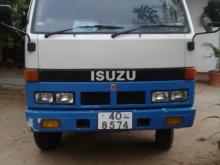 Isuzu ELF 1980 Crew Cab