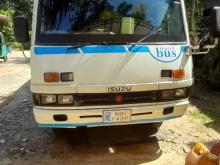 Isuzu Journey Q 1989 Bus