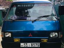 Mitsubishi Delica L300 1987 Van