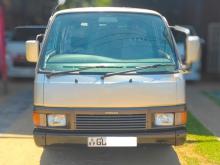 Nissan Caravan Short 1995 Van