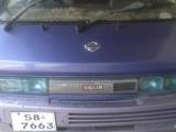 Nissan Largo 1995 Van