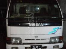 Nissan Tipper 1993 Lorry