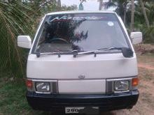 Nissan VUJC22 1993 Van