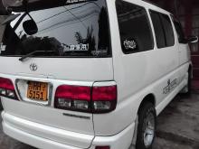 Toyota Hihis 2004 Van