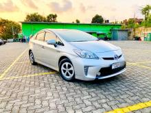 Toyota Prius S LED LIMITED 2013 Car