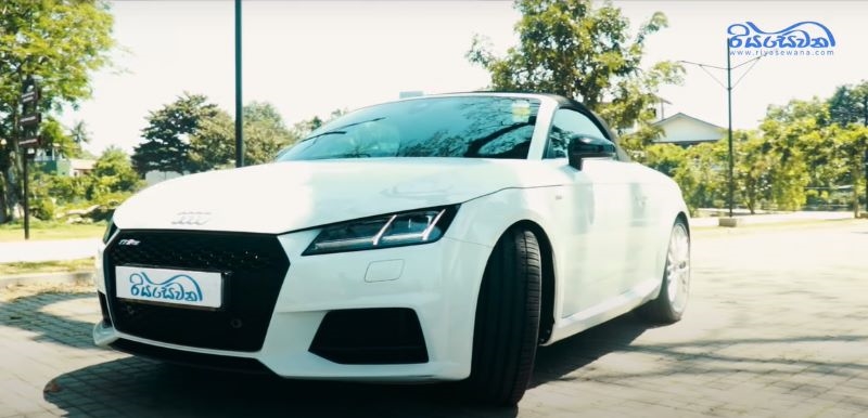 The front exterior view of the Audi TT S-Line Roadster