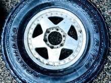 https://riyasewana.com/uploads/-275-70-16-tyres-214430415991.jpg