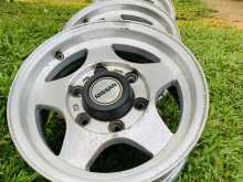 https://riyasewana.com/uploads/-alloy-wheel-88101022401.jpg