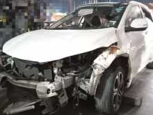 https://riyasewana.com/uploads/-honda-vezel-181147104961.jpg