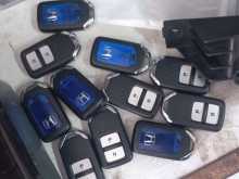 https://riyasewana.com/uploads/-honda-vezel-291531494052.jpg