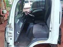https://riyasewana.com/uploads/-isuzu-19815114433.jpg