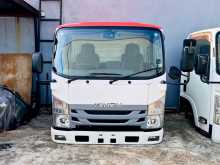 Isuzu ELF Box Cabin