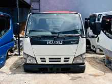 Isuzu ELF 12v Cabin