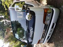 https://riyasewana.com/uploads/-isuzu-elf-26941426856.jpg