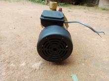 https://riyasewana.com/uploads/-jinasana-1hp-water-pump-922534520173.jpg