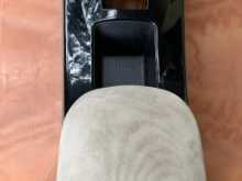 Nissan leaf aze0 console box