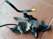 PriusW20BrakeMasterCylinder