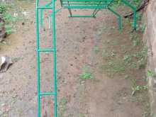 Threewheel hood rack