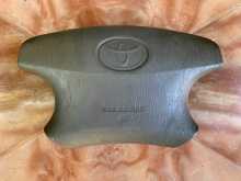 Toyota corolla 121 horn button with airbag