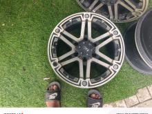 Toyota Hilux4 Alloys