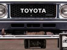 https://riyasewana.com/uploads/-toyota-landcruiser-181001132881.jpg