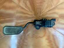 Toyota Prius W20 accelerator pedal