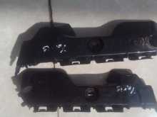 Toyota yaris 2008 rear bumper retainers