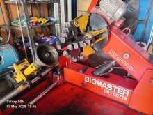 https://riyasewana.com/uploads/-tyre-changer-51626054552.jpg