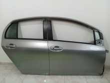 Vitz doors