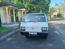 Mitsubishi L300 1984 Van