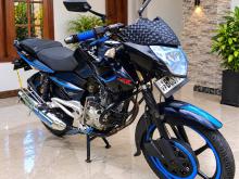 Acura Pulsar 135 2015 Motorbike