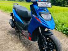 https://riyasewana.com/uploads/aprilia-sr-125-131337514774.jpg