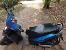 https://riyasewana.com/uploads/aprilia-sr-125-172059424223.jpg