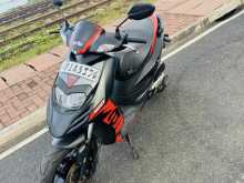 https://riyasewana.com/uploads/aprilia-sr-150-168224722092.jpg