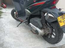 https://riyasewana.com/uploads/aprilia-sr-150-199574713083.jpg