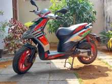 https://riyasewana.com/uploads/aprilia-sr-150-2511565313023.jpg