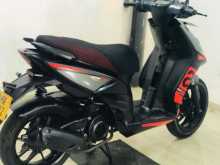 https://riyasewana.com/uploads/aprilia-sr-150-41527184553.jpg