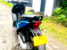 https://riyasewana.com/uploads/aprilia-sr125-132310511622.jpg