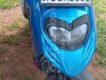 https://riyasewana.com/uploads/aprilia-sr125-151111361336124.jpg