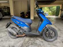 https://riyasewana.com/uploads/aprilia-sr125-1958284382.jpg
