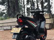 https://riyasewana.com/uploads/aprilia-sr125-2721415122362.jpg