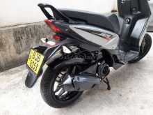 https://riyasewana.com/uploads/aprilia-sr125-3020445613264.jpg