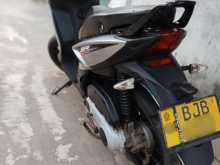 https://riyasewana.com/uploads/aprilia-sr125-519085413253.jpg