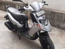 https://riyasewana.com/uploads/aprilia-sr125-619382613684.jpg