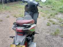 https://riyasewana.com/uploads/aprilia-sr150-2110212413694.jpg