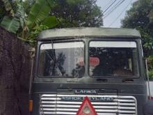 Ashok-Leyland  1999 Lorry