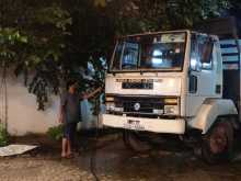 https://riyasewana.com/uploads/ashok-leyland-1613-27155551346.jpg
