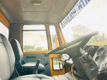https://riyasewana.com/uploads/ashok-leyland-1613-cargo-410272117976.jpg