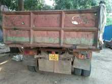 https://riyasewana.com/uploads/ashok-leyland-ashok-leyland-tipper-2005-2410435912093.jpg
