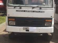 Ashok-Leyland Bowser 2003 Lorry